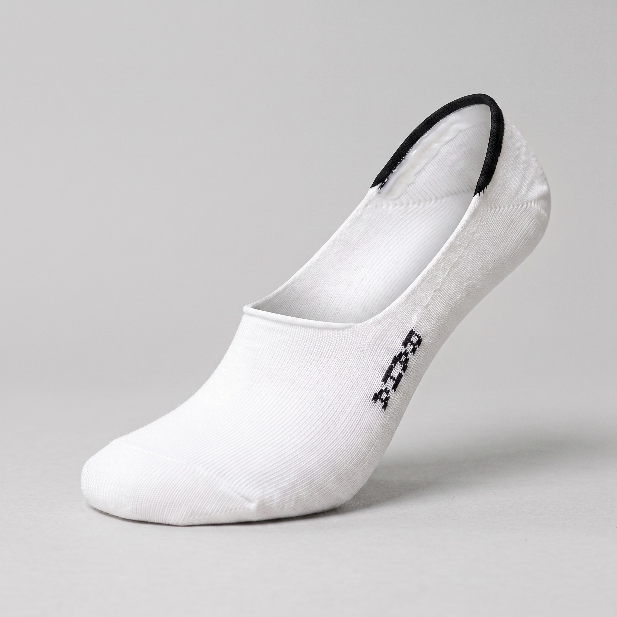 White_sock_with_logo_2K_202607201913